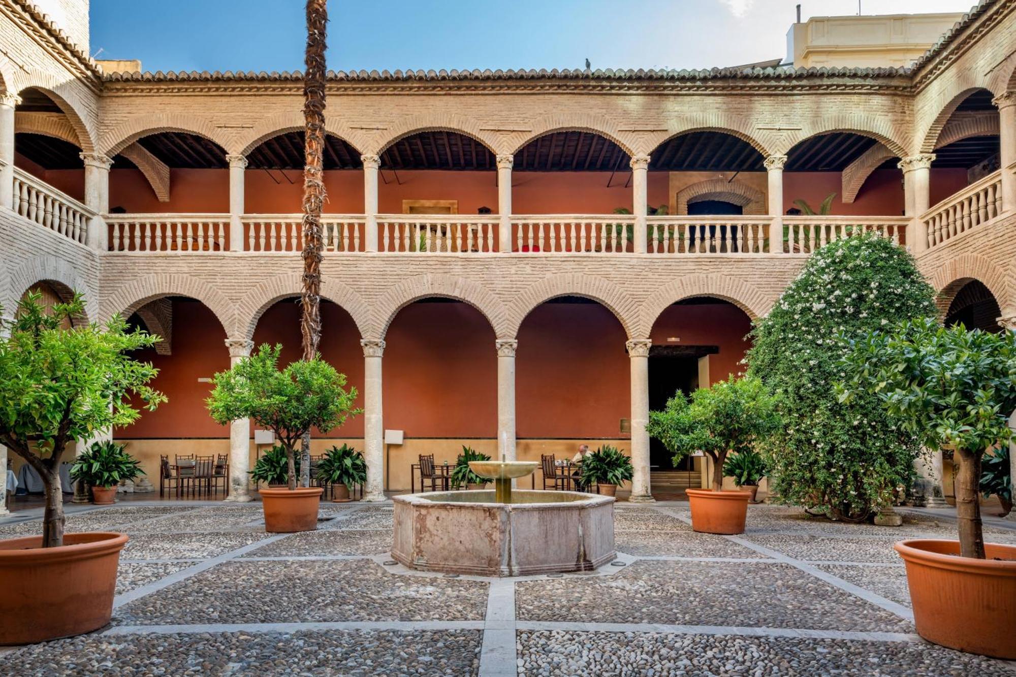 Hotel Palacio De Santa Paula, Autograph Collection Granada Luaran gambar